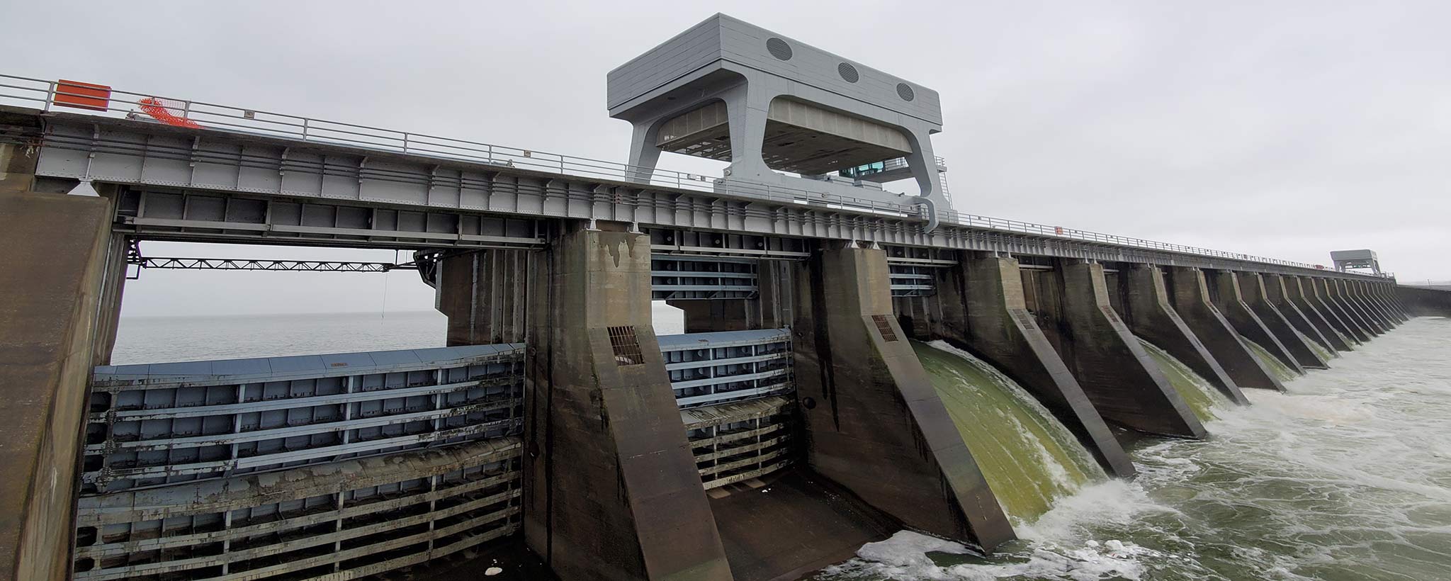 Kentucky Dam Spilling