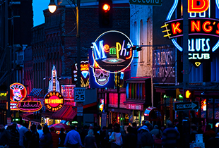 Memphis Beale St at night