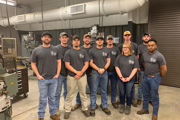 Apprentices working for TVA’s Power Service Shop