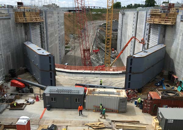 Renovation of Kentucky lock